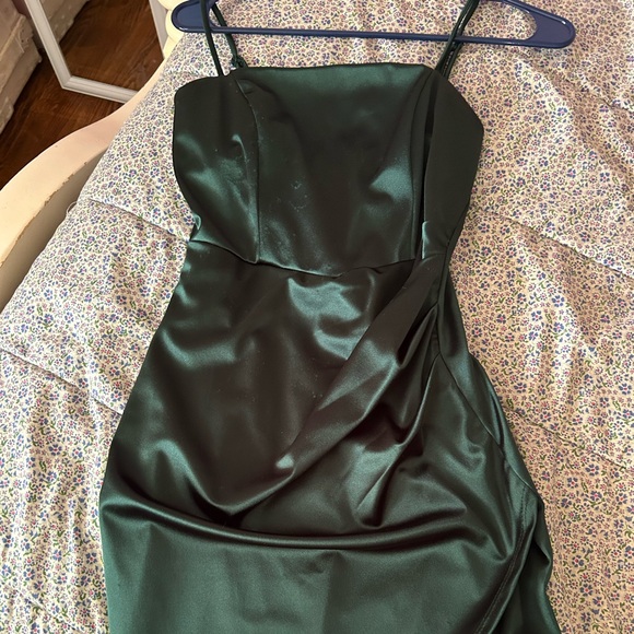 Honey and Rosie Dresses & Skirts - Honey and Rosie Green Asymmetrical Ruched Strapless Dress